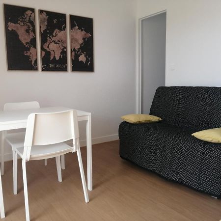 Studio zen avec parking Orléans Buitenkant foto